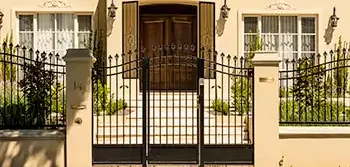 French-provincial-steelwork-fence-and-gates